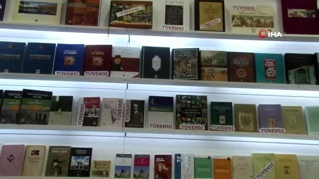 Başkan Arısoy, TÜYAP Kitap Fuarı'na katıldı