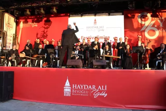 'Beyoğlu Antika Festivali' kapanışı gerçekleşti 'Beyoğlu Antika Festivali' kapanışı gerçekleşti