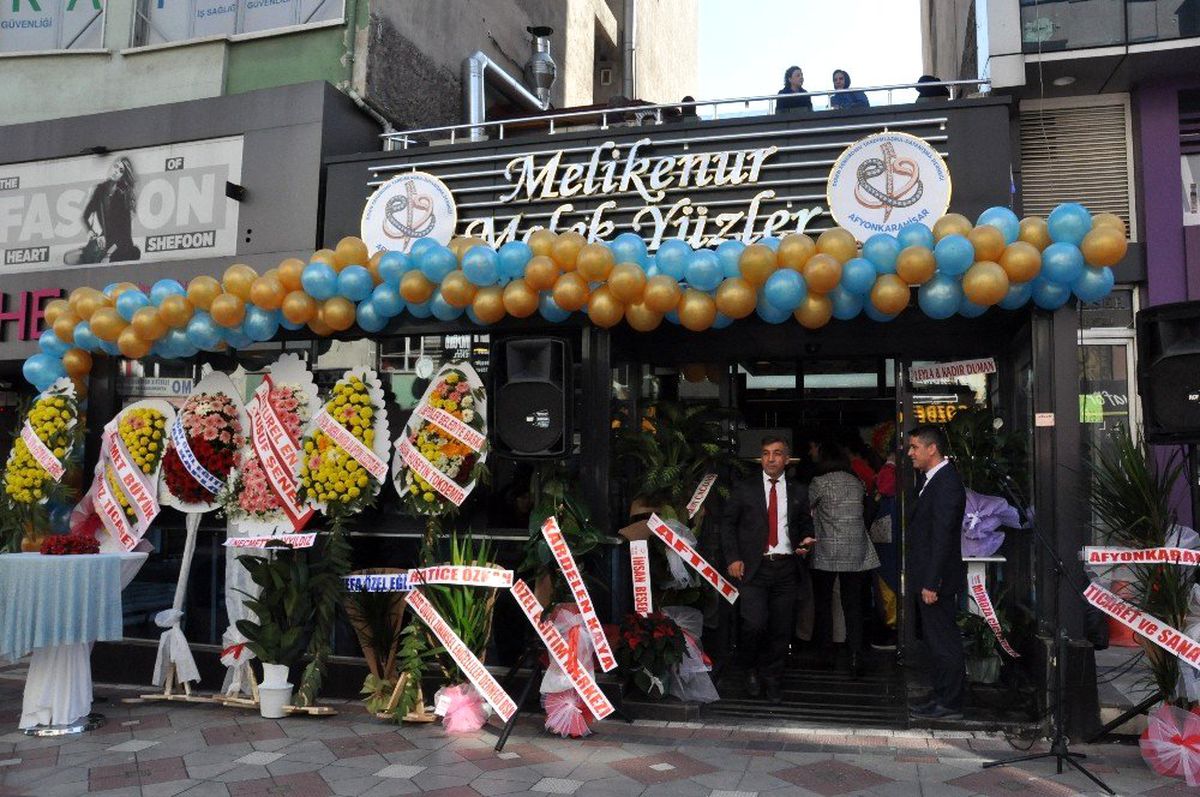 Bu kafeyi 14 down sendromlu birey işletecek