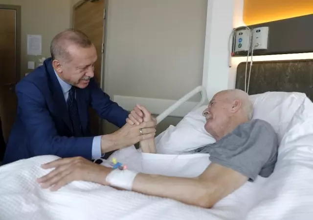 Cumhurbaşkanı Erdoğan, Şevket Kazan'ı ziyaret etti