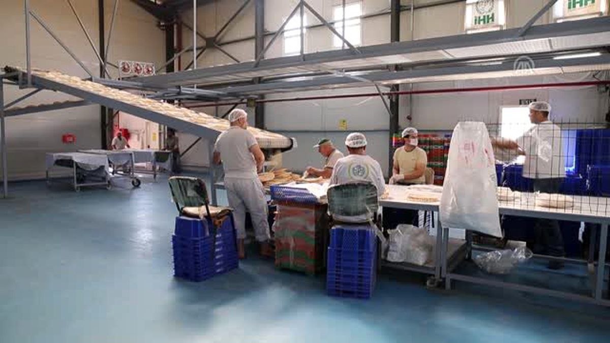 İHH, Suriye'de 10 ayda 125 milyon civarında ekmek dağıttı