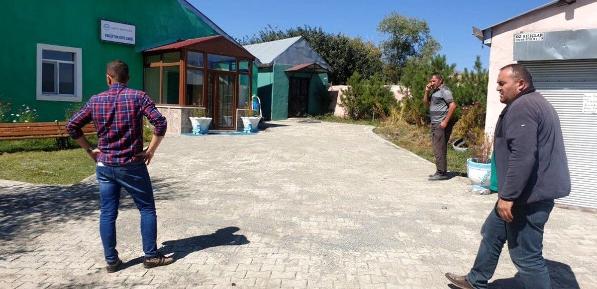 Kars'ta köy içi yolları bitirilerek hizmete açılıyor