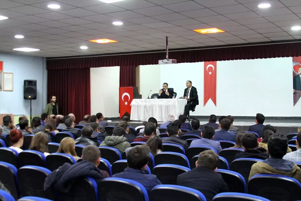 Kaymakam Çelik, öğretmenlerle bir araya geldi