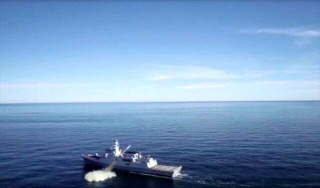 Milli deniz füzesi Atmaca, TCG Kınalıada gemisinden fırlatıldı