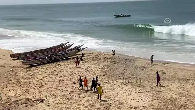 Senegal'de turizmin yeni gözdesi 'Toubab Dialaw' kasabası Senegal'de turizmin yeni gözdesi 'Toubab Dialaw' kasabası