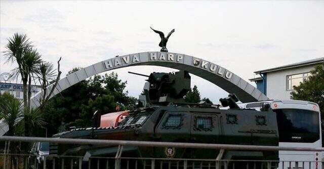Son dakika: Hava Harp Okulu darbe davasında 8 sanık ağırlaştırılmış müebbet hapis cezası aldı