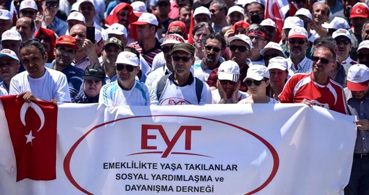 Yüz binlerce kişi merakla bekliyor! EYT ile ilgili son durum ne?