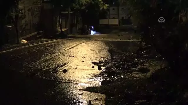 Bodrum'da sağanak etkili oldu Bodrum'da sağanak etkili oldu