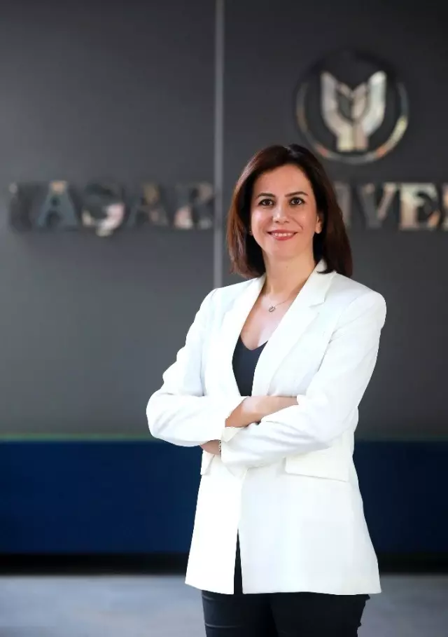 Doç. Dr. Genç, meyve ve sebzelerin nasıl ve hangi yöntemle yıkanması gerektiğini anlattı Doç. Dr. Genç, meyve ve sebzelerin nasıl ve hangi yöntemle yıkanması gerektiğini anlattı