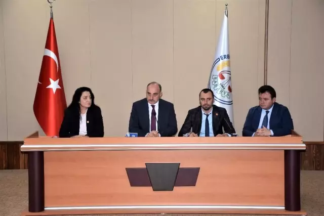 Erenler Belediyesi Kasım ayı meclisi toplandı Erenler Belediyesi Kasım ayı meclisi toplandı