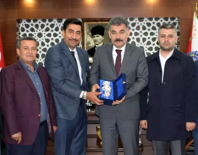 HAK-İş'den Karabörk'e ziyaret HAK-İş'den Karabörk'e ziyaret