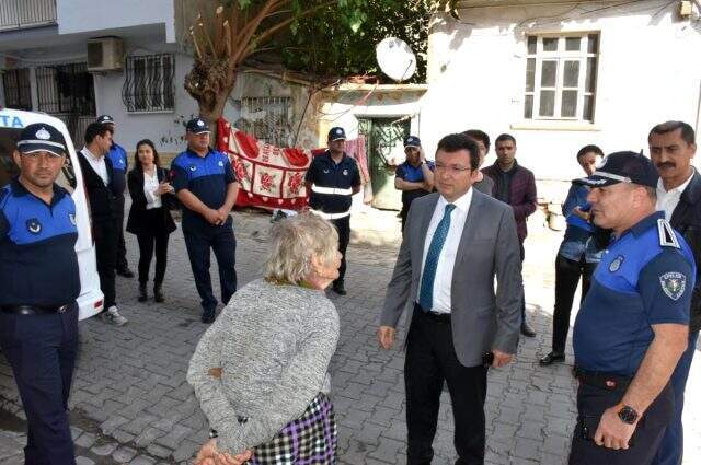Kaldırımda yaşayan 81 yaşındaki kadın için Kaymakam harekete geçti! Artık huzurevinde kalacak