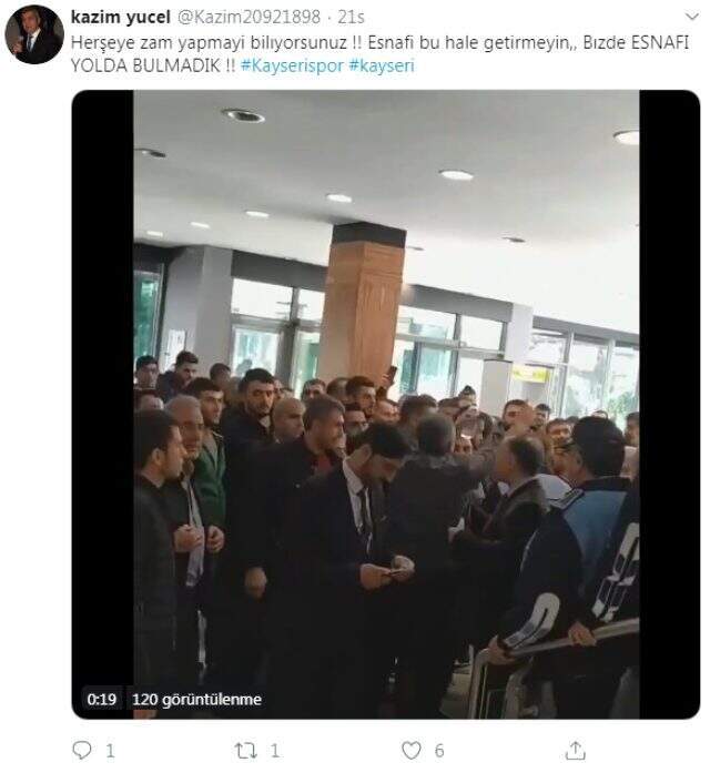 Kayseri'de 'Açım aç, çocuğum aç' diyen esnaf, belediyeye yürüdü