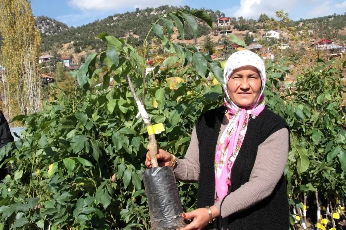 Mersin Büyükşehir Belediyesi'nden kırsal kalkınmaya destek