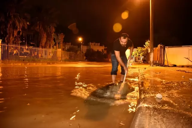 Muğla'da sağanak etkili oldu Muğla'da sağanak etkili oldu