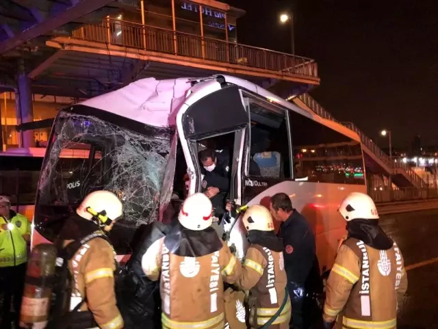 Polisleri taşıyan minibüs kaza yaptı: 3 yaralı
