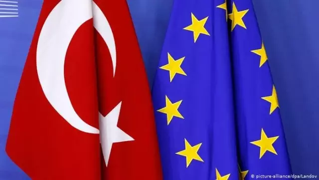 AB'den Türkiye'ye mülteciler için 50 milyon euroluk kaynak AB'den Türkiye'ye mülteciler için 50 milyon euroluk kaynak