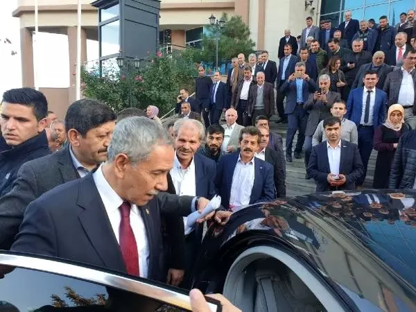 Arınç: AK Parti Türkiye'nin sigortası, sigortayı attırmamak lazım