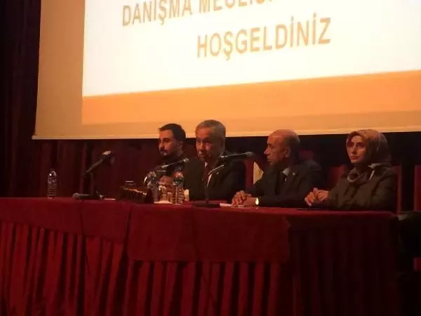 Arınç: AK Parti Türkiye'nin sigortası, sigortayı attırmamak lazım Arınç: AK Parti Türkiye'nin sigortası, sigortayı attırmamak lazım