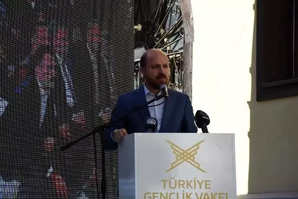 Bilal Erdoğan: Bizim bağımsız gençlere ihtiyacımız var Bilal Erdoğan: Bizim bağımsız gençlere ihtiyacımız var