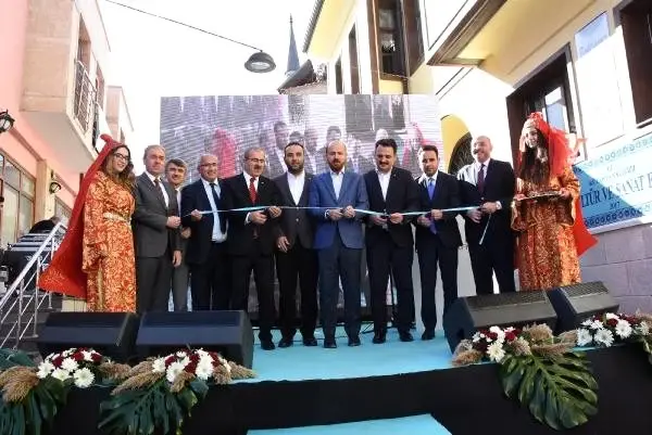 Bilal Erdoğan: Bizim bağımsız gençlere ihtiyacımız var Bilal Erdoğan: Bizim bağımsız gençlere ihtiyacımız var