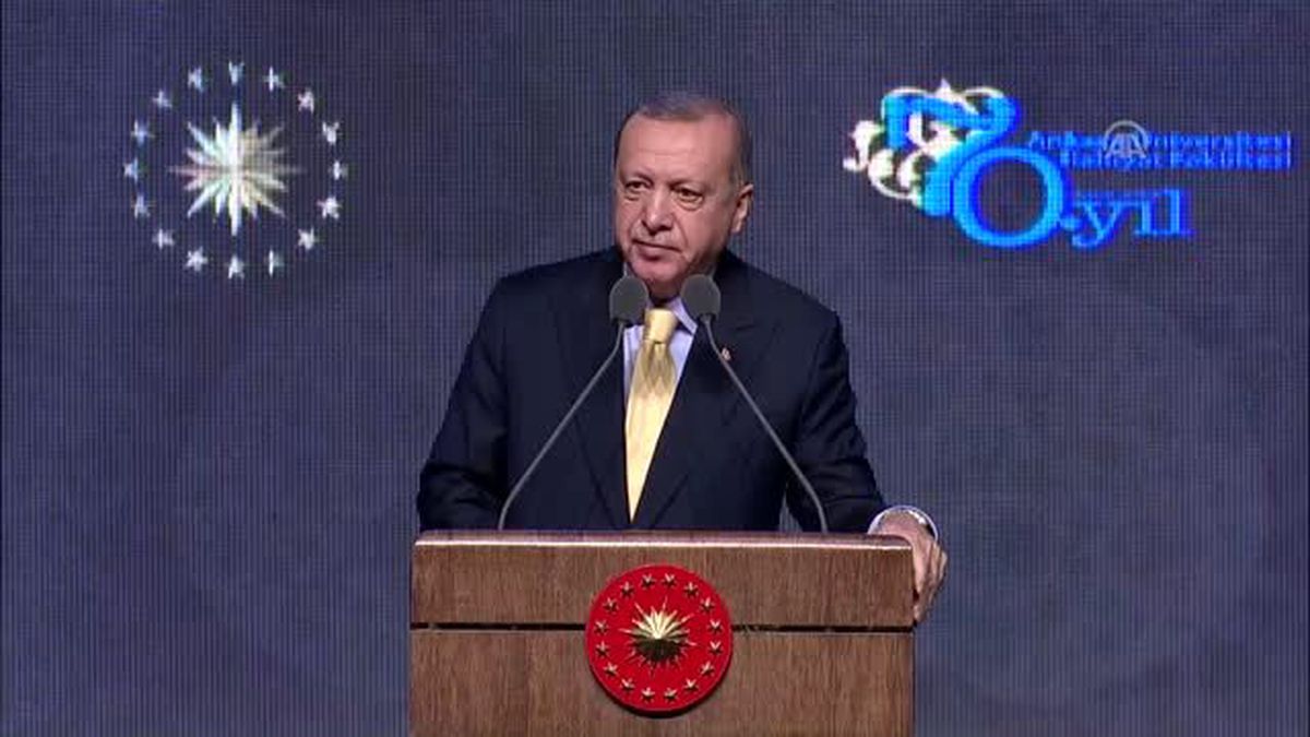 Cumhurbaşkanı Erdoğan: 'Dindar bir nesil inşallah sizin elinizde yetişecek'