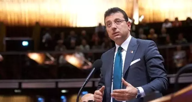 Ekrem İmamoğlu'ndan Erdoğan'a 'özenti' yanıtı: 29 Ekim'i doya doya yaşamak asla bir özenti değildir Ekrem İmamoğlu'ndan Erdoğan'a 'özenti' yanıtı: 29 Ekim'i doya doya yaşamak asla bir özenti değildir