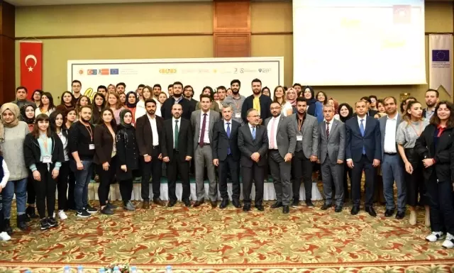 Genç Bağış Elçileri Zirvesinin kapanış programı düzenlendi Genç Bağış Elçileri Zirvesinin kapanış programı düzenlendi