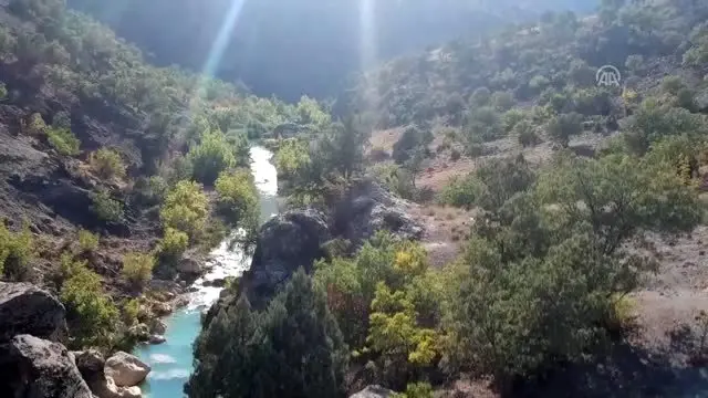 Göksu'nun Toroslardaki gerdanlığı: Salavat ve Cırlavık köprüleri Göksu'nun Toroslardaki gerdanlığı: Salavat ve Cırlavık köprüleri