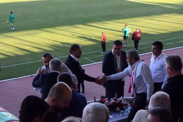 Isparta 32 Spor Başkanı Yazgan: 'Isparta'mız profesyonel ligi hak ediyor' Isparta 32 Spor Başkanı Yazgan: 'Isparta'mız profesyonel ligi hak ediyor'