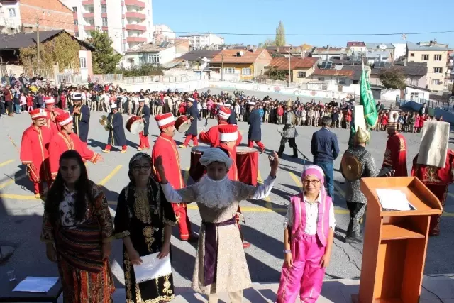 Kanuni, ismini taşıyan okulda anıldı Kanuni, ismini taşıyan okulda anıldı