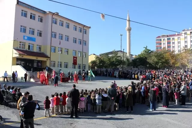 Kanuni, ismini taşıyan okulda anıldı Kanuni, ismini taşıyan okulda anıldı