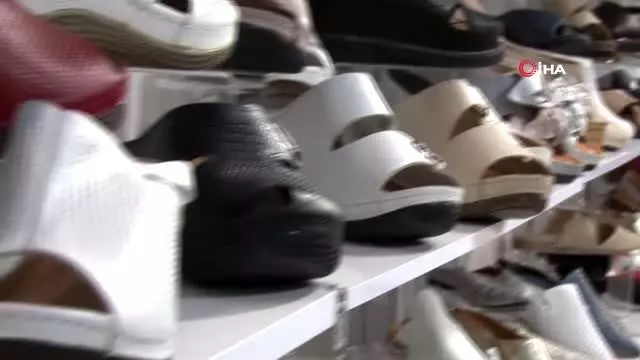 Katarlı müşteriye satılan ayakkabının fiyatı dudak uçuklattı Katarlı müşteriye satılan ayakkabının fiyatı dudak uçuklattı