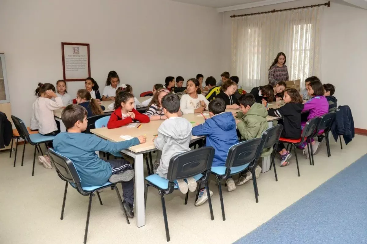 Lösemili çocuklar için maske taktılar