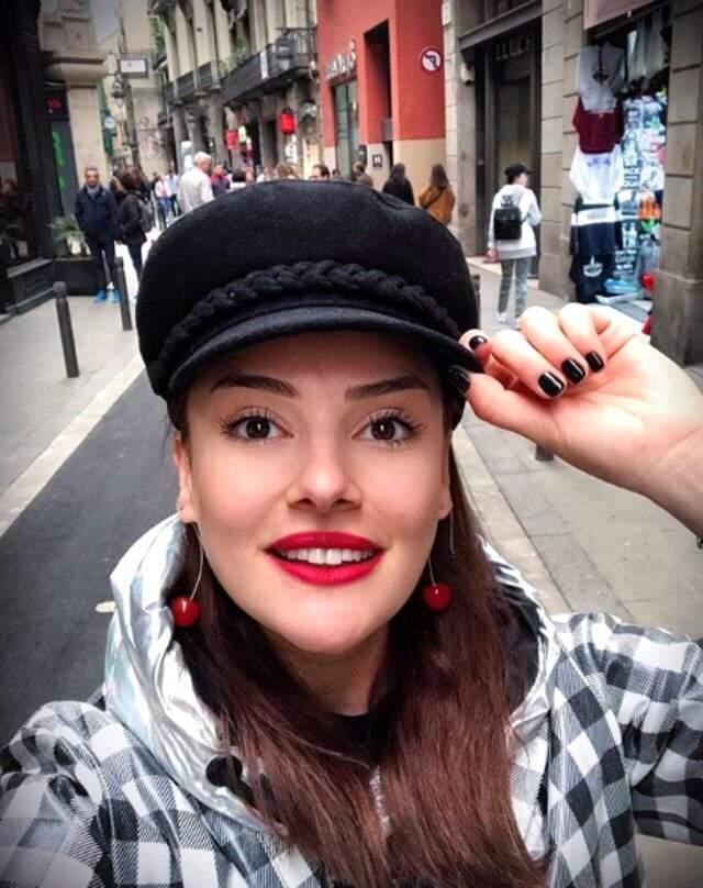 Oyuncu Seda Güven, yeni imajıyla olay oldu