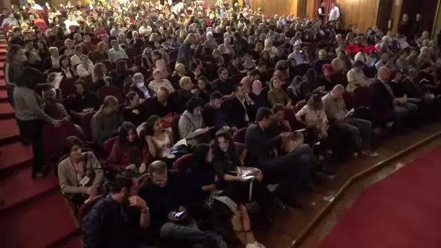 Senfonik neşet ertaş türkülerine kapalı gişe ilgi Senfonik neşet ertaş türkülerine kapalı gişe ilgi