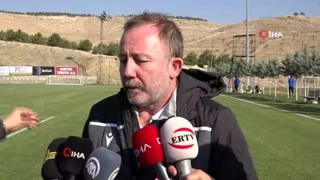 Sergen Yalçın: 'Çok agresif bir teknik direktör değilim' -2- Sergen Yalçın: 'Çok agresif bir teknik direktör değilim' -2-