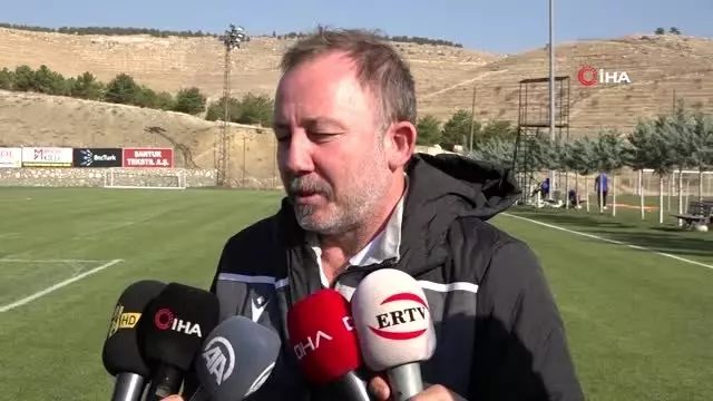 Sergen Yalçın: 'Çok agresif bir teknik direktör değilim' -2- Sergen Yalçın: 'Çok agresif bir teknik direktör değilim' -2-