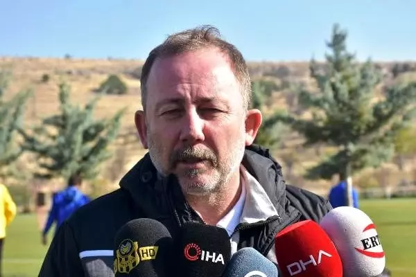 Sergen Yalçın: Türk futboluna mal olmuş bir insanım, saygı görmem gerekiyor Sergen Yalçın: Türk futboluna mal olmuş bir insanım, saygı görmem gerekiyor