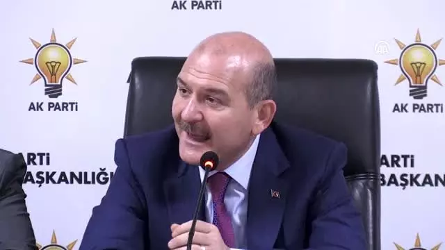Soylu: '(Barış Pınarı Harekatı) Bilesiniz ki bunun arkasında koskoca bir siyaset var' Soylu: '(Barış Pınarı Harekatı) Bilesiniz ki bunun arkasında koskoca bir siyaset var'