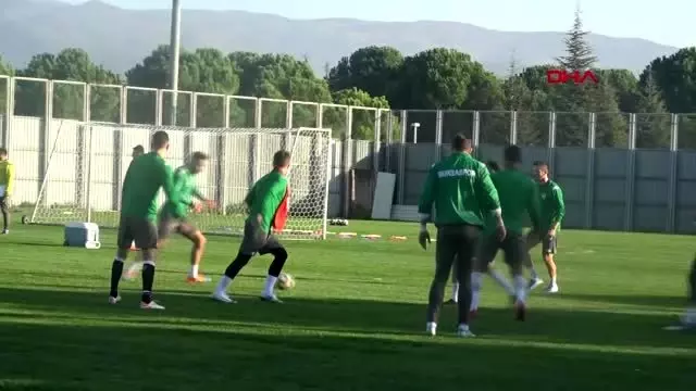 Spor bursaspor'da selçuk erdoğan ve anıl karaer soruları yanıtladı Spor bursaspor'da selçuk erdoğan ve anıl karaer soruları yanıtladı