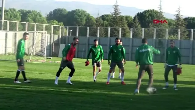 Spor bursaspor'da selçuk erdoğan ve anıl karaer soruları yanıtladı Spor bursaspor'da selçuk erdoğan ve anıl karaer soruları yanıtladı