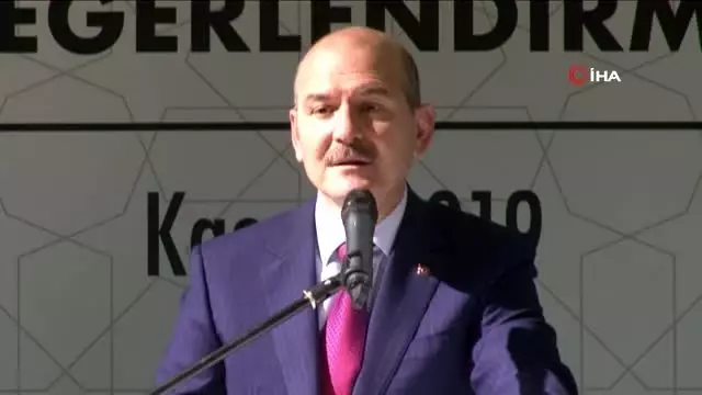 Süleyman Soylu: 'Şu anda karşı karşıya kaldığımız göç dalgasının 1. neslindeyiz. Süleyman Soylu: 'Şu anda karşı karşıya kaldığımız göç dalgasının 1. neslindeyiz.
