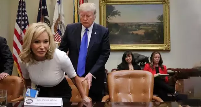 Trump, kişisel papazını Beyaz Saray'a aldırdı! ABD gündeminde olay oldu