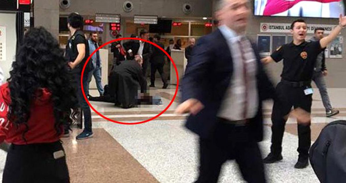 Adliyede şoke eden olay! Öldü sanılan kişinin üzerine gazete örtüldü