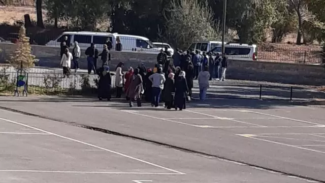 Aksaray'daki otizmli çocukların aileleri konuştu: Olay saptırılıyor Aksaray'daki otizmli çocukların aileleri konuştu: Olay saptırılıyor