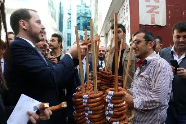 Albayrak: Dar gelirlileri ev sahibi yapacak modelin altyapısını tamamladık (2) Albayrak: Dar gelirlileri ev sahibi yapacak modelin altyapısını tamamladık (2)