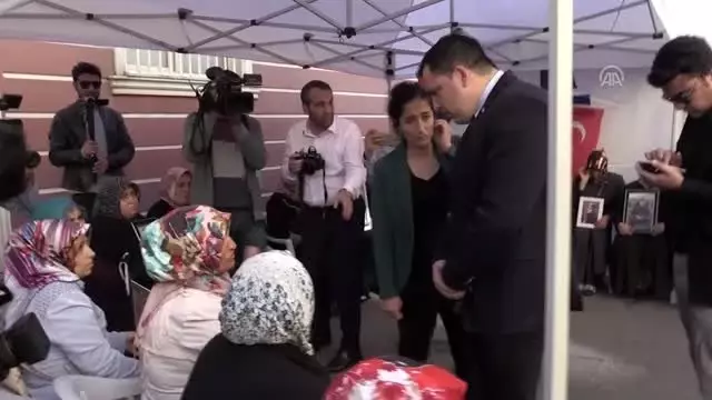 AP üyesi Zdechovsky: 'Ailelere destek vermek için Diyarbakır'a geldim' AP üyesi Zdechovsky: 'Ailelere destek vermek için Diyarbakır'a geldim'