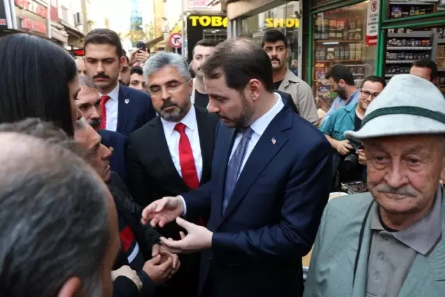 Bakan Albayrak'a yoğun ilgi Bakan Albayrak'a yoğun ilgi