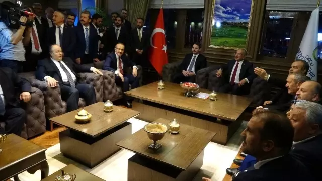 Bakan Albayrak, Ordu Büyükşehir Belediye Başkanı Güler'i ziyaret etti Bakan Albayrak, Ordu Büyükşehir Belediye Başkanı Güler'i ziyaret etti
